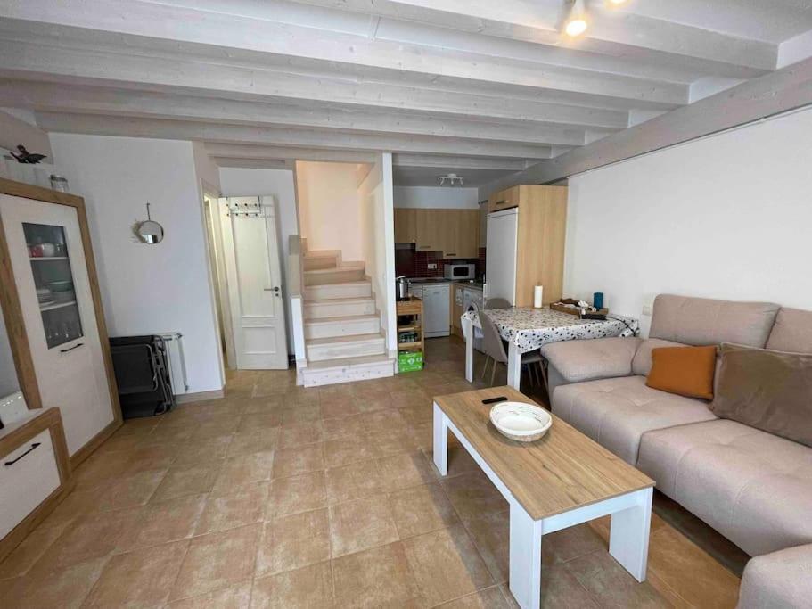 Villa Casa En La Montana Con Piscina De Temporada à Arredondo Extérieur photo