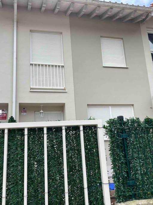 Villa Casa En La Montana Con Piscina De Temporada à Arredondo Extérieur photo