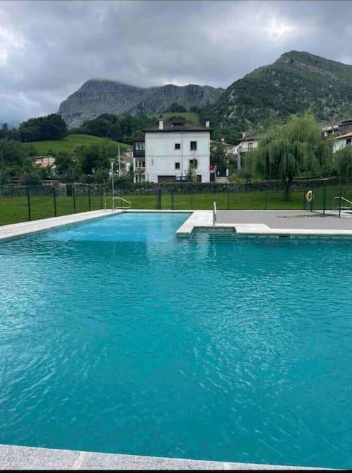 Villa Casa En La Montana Con Piscina De Temporada à Arredondo Extérieur photo